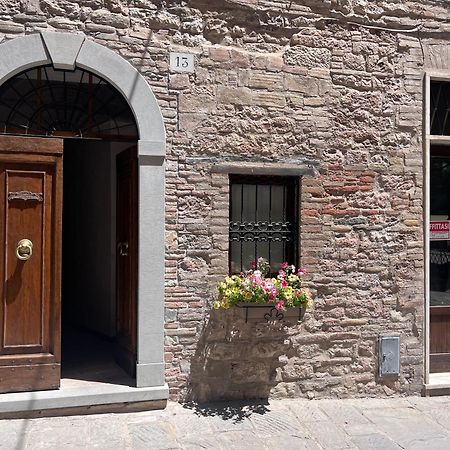 L'Inferno Di Dante Panzió Gubbio Kültér fotó