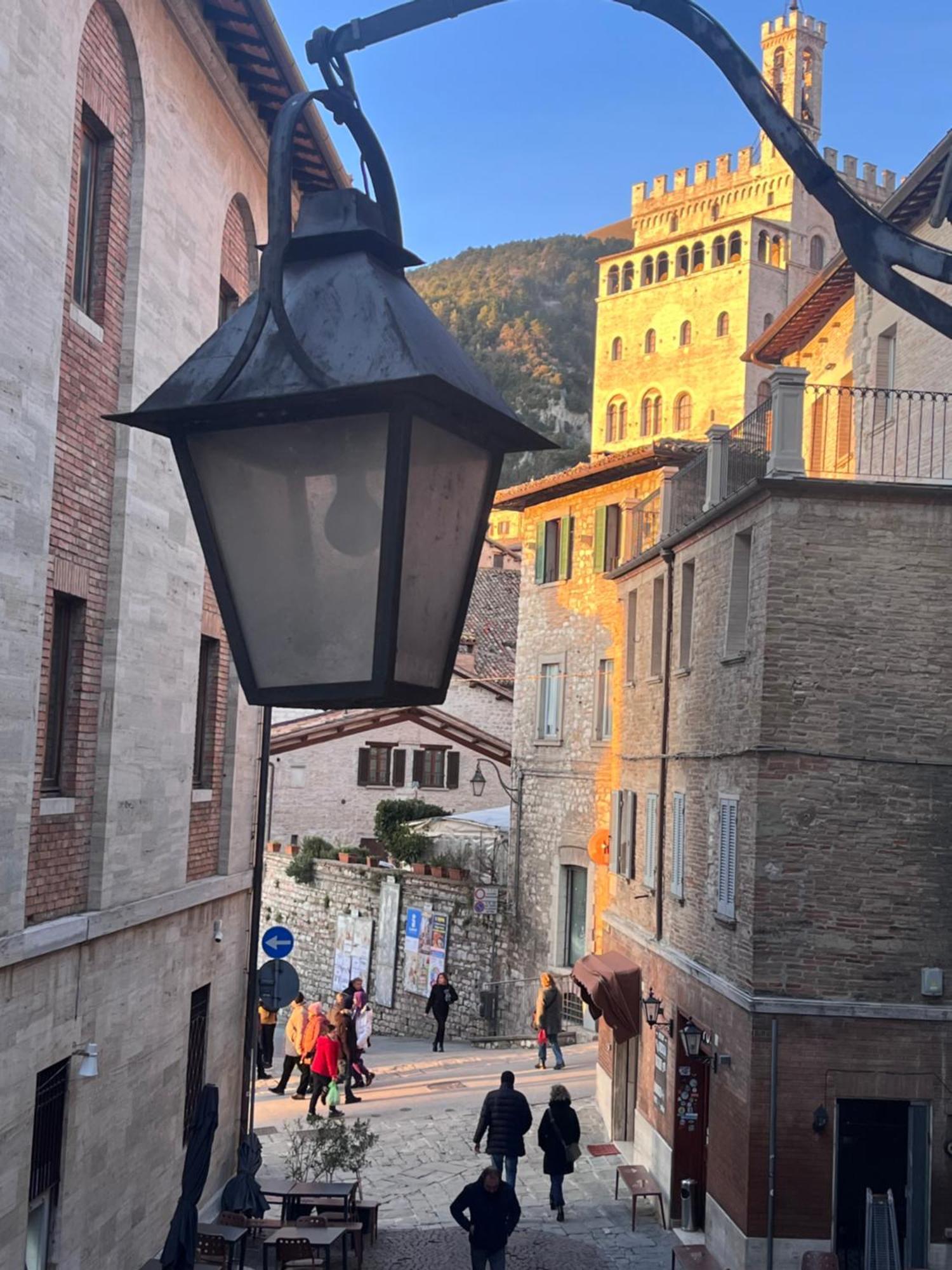 L'Inferno Di Dante Panzió Gubbio Kültér fotó